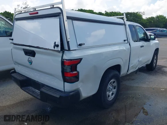 ✅ 2022 Nissan Frontier S • VIN: 1N6ED1CL0NN690846 • Lot: 45118827. Wystawiony na IAAI z przebiegiem 38 226 mil. Bezpłatny archiwum sprzedaży aukcyjnych z USA i szczegółowy raport historii pojazdu na DreamBid. Zdjęcie 4.