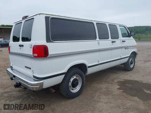 ✅ 2000 Dodge Passenger • VIN: 2B4JB25Y6YK159217 • Lot: 42301836. Listed on IAAI with 49,393 mi. Free auction sales archive from the USA and detailed vehicle history report at DreamBid. Image 4.