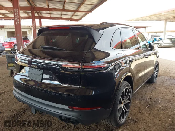 ✅ 2021 Porsche Cayenne S • VIN: WP1AB2AY7MDA27076 • Lot: 43306265. Listed on IAAI with 56,196 mi. Free auction sales archive from the USA and detailed vehicle history report at DreamBid. Image 4.