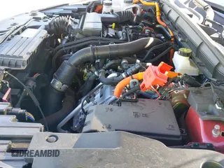 ✅ 2024 Lincoln Nautilus Reserve • VIN: 5LMPJ8K4XRJ851572 • Lot: 41643399. Listed on IAAI with 12,782 mi. Free auction sales archive from the USA and detailed vehicle history report at DreamBid. Image 21.