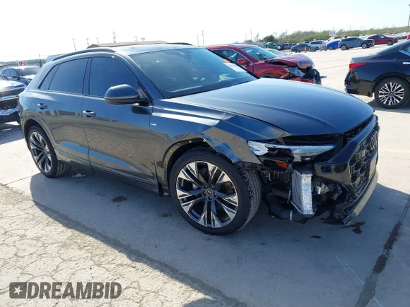 ✅ 2025 Audi Q8 Prestige • VIN: WA1FVBF18SD034491 • Lot: 44008566. Wystawiony na IAAI z przebiegiem 4 954 mil. Bezpłatny archiwum sprzedaży aukcyjnych z USA i szczegółowy raport historii pojazdu na DreamBid. Zdjęcie 1.