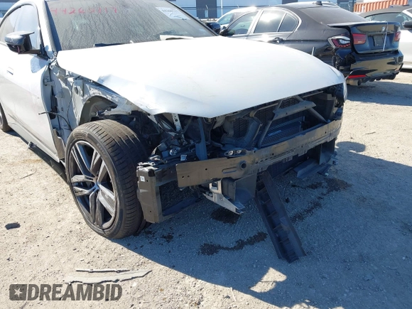 ✅ 2022 BMW 4 Series 430i • VIN: WBA63AV09NFL94793 • Lot: 44260717. Wystawiony na IAAI z przebiegiem 68 208 mil. Bezpłatny archiwum sprzedaży aukcyjnych z USA i szczegółowy raport historii pojazdu na DreamBid. Zdjęcie 6.