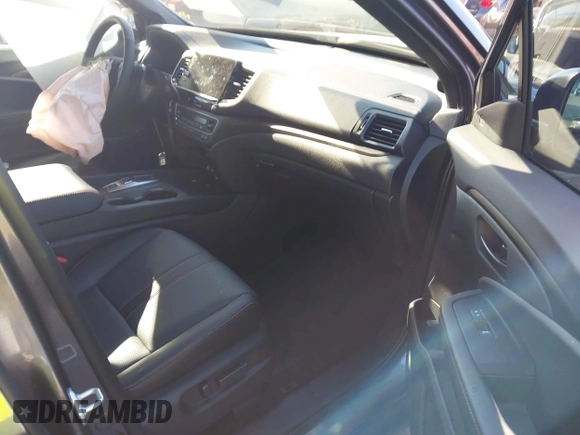 ✅ 2025 Honda Ridgeline TrailSport • VIN: 5FPYK3F60SB050032 • Лот: 44018367. Опубліковано раніше на IAAI з пробігом 5 586 миль. Безкоштовний доступ до архіву аукціонних продажів зі США та докладний звіт про історію автомобіля на DreamBid. Зображення 5.