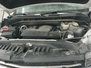 ✅ 2019 Chevrolet Silverado 1500 High Country • VIN: 3GCUYHEL8KG126228 • Lot: 43490209. Wystawiony na IAAI z przebiegiem 79 489 mil. Bezpłatny archiwum sprzedaży aukcyjnych z USA i szczegółowy raport historii pojazdu na DreamBid. Zdjęcie 20.