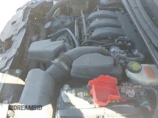 ✅ 2016 Ford Taurus Limited • VIN: 1FAHP2F80GG105877 • Lot: 41825186. Wystawiony na IAAI z przebiegiem 111 819 mil. Bezpłatny archiwum sprzedaży aukcyjnych z USA i szczegółowy raport historii pojazdu na DreamBid. Zdjęcie 21.