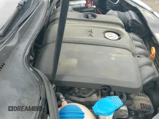 ✅ 2010 Volkswagen Jetta SE • VIN: 3VWRZ7AJ7AM162121 • Lot: 42123570. Listed on IAAI with 174,971 mi. Free auction sales archive from the USA and detailed vehicle history report at DreamBid. Image 19.