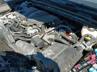 ✅ 2025 Toyota Camry LE • VIN: 4T1DAACK4SU564713 • Lot: 43506333. Wystawiony na IAAI z przebiegiem 14 459 mil. Bezpłatny archiwum sprzedaży aukcyjnych z USA i szczegółowy raport historii pojazdu na DreamBid. Zdjęcie 19.