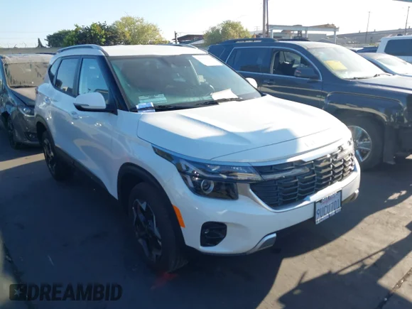 ✅ 2025 Kia Seltos S • VIN: KNDEUCAA3S7738811 • Lot: 43041548. Wystawiony na IAAI z przebiegiem 1 432 mil. Bezpłatny archiwum sprzedaży aukcyjnych z USA i szczegółowy raport historii pojazdu na DreamBid. Zdjęcie 1.