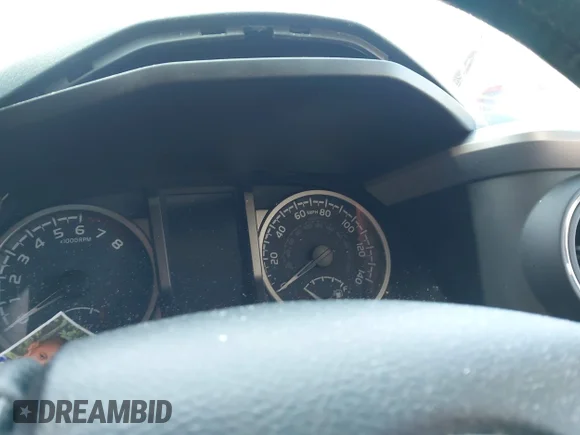 ✅ 2023 Toyota Tacoma SR • VIN: 3TMCZ5AN1PM534691 • Lot: 44134500. Wystawiony na IAAI z przebiegiem Nie podano. Bezpłatny archiwum sprzedaży aukcyjnych z USA i szczegółowy raport historii pojazdu na DreamBid. Zdjęcie 7.