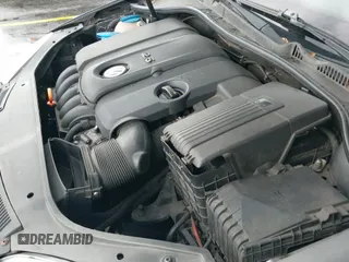 ✅ 2010 Volkswagen Jetta Limited Edition • VIN: 3VWAX7AJ2AM139459 • Lot: 43166025. Listed on IAAI with 136,640 mi. Free auction sales archive from the USA and detailed vehicle history report at DreamBid. Image 12.