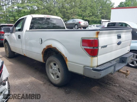 ✅ 2010 Ford F-150 XL • VIN: 1FTNF1CV7AKE05392 • Lot: 42422998. Wystawiony na IAAI z przebiegiem 147 274 mil. Bezpłatny archiwum sprzedaży aukcyjnych z USA i szczegółowy raport historii pojazdu na DreamBid. Zdjęcie 3.