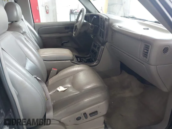 ✅ 2005 GMC Yukon XL • VIN: 1GKFK66U15J233537 • Лот: 42748404. Опубликован ранее на IAAI с пробегом 279 220 миль. Бесплатный доступ к архиву аукционных продаж из США и подробный отчёт об истории автомобиля на DreamBid. Изображение 5.