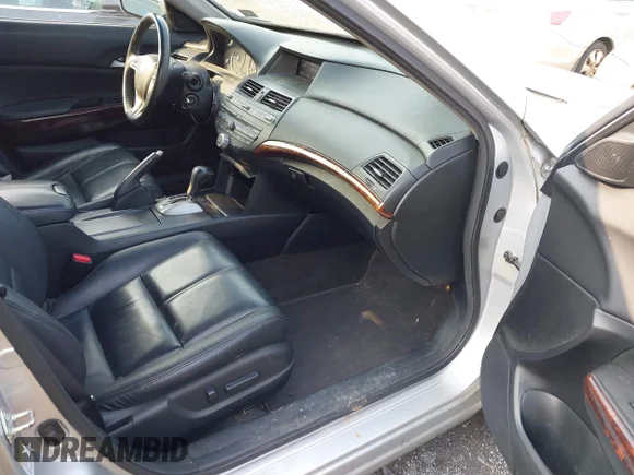 ✅ 2010 Honda Crosstour EX-L • VIN: 5J6TF2H58AL009580 • Lot: 42481721. Wystawiony na IAAI z przebiegiem 215 328 mil. Bezpłatny archiwum sprzedaży aukcyjnych z USA i szczegółowy raport historii pojazdu na DreamBid. Zdjęcie 5.