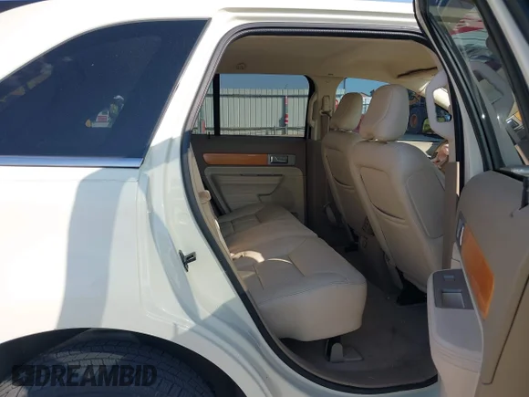 ✅ 2007 Lincoln MKX • VIN: 2LMDU68C37BJ03607 • Лот: 43147810. Опубліковано раніше на IAAI з пробігом 195 064 миль. Безкоштовний доступ до архіву аукціонних продажів зі США та докладний звіт про історію автомобіля на DreamBid. Зображення 8.