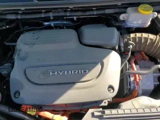 ✅ 2018 Chrysler Pacifica Hybrid Touring L • VIN: 2C4RC1L70JR364990 • Lot: 90495945. Wystawiony na Copart z przebiegiem 60 663 mil. Bezpłatny archiwum sprzedaży aukcyjnych z USA i szczegółowy raport historii pojazdu na DreamBid. Zdjęcie 16.