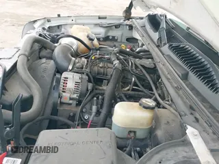 ✅ 2000 Chevrolet Silverado 1500 LS • VIN: 1GCEK14T4YZ263223 • Лот: 42371601. Опубликован ранее на IAAI с пробегом 271 379 миль. Бесплатный доступ к архиву аукционных продаж из США и подробный отчёт об истории автомобиля на DreamBid. Изображение 20.