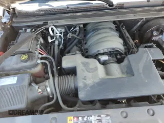 2020 Chevrolet Suburban Premier with VIN 1GNSCJKC3LR283529, listed as a Copart auction lot 60967375 with 142,043 mi miles and Salvage title. Bid and sale history available at DreamBid. Image 17.