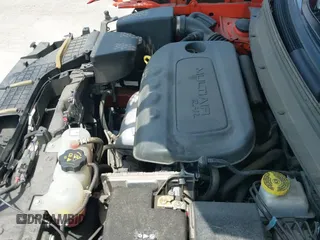 ✅ 2021 Jeep Cherokee Latitude Plus • VIN: 1C4PJLLB4MD156101 • Lot: 42123382. Wystawiony na IAAI z przebiegiem 61 395 mil. Bezpłatny archiwum sprzedaży aukcyjnych z USA i szczegółowy raport historii pojazdu na DreamBid. Zdjęcie 21.