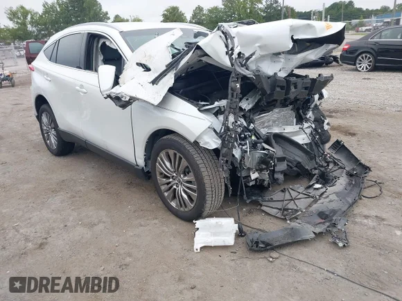 ✅ 2023 Toyota Venza LE • VIN: JTEAAAAH9PJ151642 • Lot: 42961340. Wystawiony na IAAI z przebiegiem Nie podano. Bezpłatny archiwum sprzedaży aukcyjnych z USA i szczegółowy raport historii pojazdu na DreamBid. Zdjęcie 1.