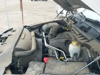 ✅ 2010 Dodge 1500 SLT • VIN: 1D7RB1CT9AS209505 • Lot: 41420722. Wystawiony na IAAI z przebiegiem 89 775 mil. Bezpłatny archiwum sprzedaży aukcyjnych z USA i szczegółowy raport historii pojazdu na DreamBid. Zdjęcie 19.