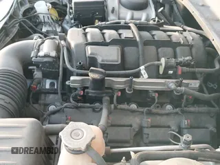 ✅ 2019 Dodge Charger Police • VIN: 2C3CDXKT2KH647911 • Lot: 43662586. Wystawiony na IAAI z przebiegiem 97 696 mil. Bezpłatny archiwum sprzedaży aukcyjnych z USA i szczegółowy raport historii pojazdu na DreamBid. Zdjęcie 18.