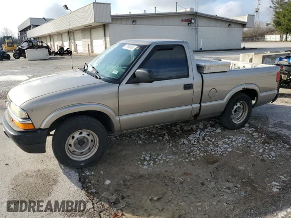 ✅ 2003 Chevrolet S-10 LS • VIN: 1GCCS14H038241169 • Lot: 87183534. Listed on Copart with 189,203 mi. Free auction sales archive from the USA and detailed vehicle history report at DreamBid. Image 1.