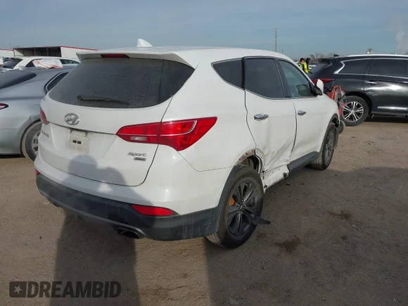 ✅ 2016 Hyundai Santa Fe • VIN: 5XYZTDLB2GG361303 • Lot: 44489827. Wystawiony na IAAI z przebiegiem 133 022 mil. Bezpłatny archiwum sprzedaży aukcyjnych z USA i szczegółowy raport historii pojazdu na DreamBid. Zdjęcie 4.