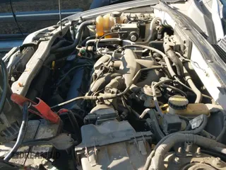 ✅ 2002 Ford Escape XLT Choice • VIN: 1FMYU03192KC91161 • Lot: 43581618. Wystawiony na IAAI z przebiegiem 255 648 mil. Bezpłatny archiwum sprzedaży aukcyjnych z USA i szczegółowy raport historii pojazdu na DreamBid. Zdjęcie 16.