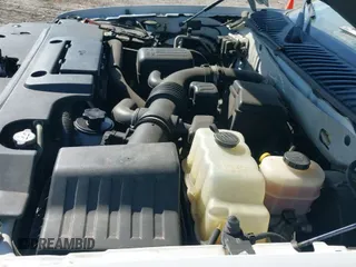 ✅ 2010 Ford Expedition Eddie Bauer • VIN: 1FMJU1H56AEB21419 • Lot: 40597434. Listed on IAAI with 157,744 mi. Free auction sales archive from the USA and detailed vehicle history report at DreamBid. Image 23.