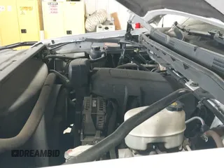 ✅ 2016 GMC Sierra 2500HD • VIN: 1GT22REG5GZ240146 • Lot: 43298881. Wystawiony na IAAI z przebiegiem 268 586 mil. Bezpłatny archiwum sprzedaży aukcyjnych z USA i szczegółowy raport historii pojazdu na DreamBid. Zdjęcie 18.