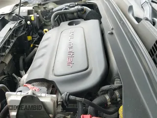 ✅ 2018 Jeep Renegade Limited • VIN: ZACCJADB7JPH33038 • Lot: 42151122. Listed on IAAI with 84,688 mi. Free auction sales archive from the USA and detailed vehicle history report at DreamBid. Image 20.