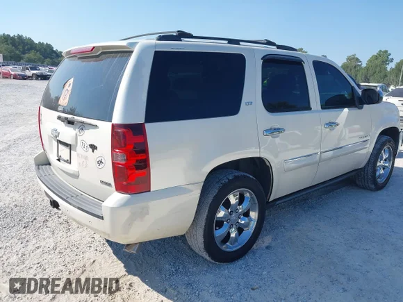 ✅ 2008 Chevrolet Tahoe 1LT • VIN: 1GNFC13038R211436 • Lot: 43239679. Wystawiony na IAAI z przebiegiem 218 677 mil. Bezpłatny archiwum sprzedaży aukcyjnych z USA i szczegółowy raport historii pojazdu na DreamBid. Zdjęcie 4.