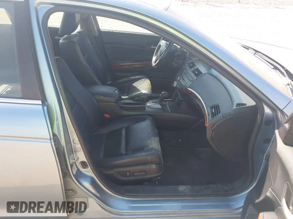 ✅ 2011 Honda Accord EX-L • VIN: 1HGCP2F80BA119599 • Lot: 45238176. Wystawiony na IAAI z przebiegiem 123 476 mil. Bezpłatny archiwum sprzedaży aukcyjnych z USA i szczegółowy raport historii pojazdu na DreamBid. Zdjęcie 5.