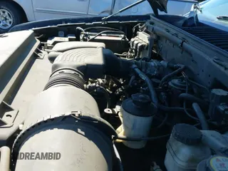 ✅ 2004 Ford Expedition Special Service • VIN: 1FMFU15L44LB40950 • Lot: 43463174. Wystawiony na IAAI z przebiegiem 146 900 mil. Bezpłatny archiwum sprzedaży aukcyjnych z USA i szczegółowy raport historii pojazdu na DreamBid. Zdjęcie 19.