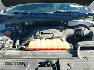 ✅ 2018 Ford F-150 XL • VIN: 1FTEX1CP7JFB94735 • Lot: 43509157. Wystawiony na IAAI z przebiegiem 95 978 mil. Bezpłatny archiwum sprzedaży aukcyjnych z USA i szczegółowy raport historii pojazdu na DreamBid. Zdjęcie 18.