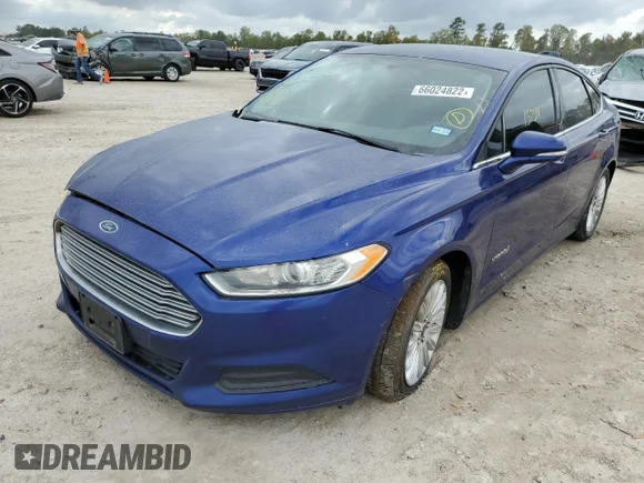 ✅ 2015 Ford Fusion SE Hybrid • VIN: 3FA6P0LU0FR116334 • Лот: 66024822. Опубліковано раніше на Copart з пробігом 157 591 миль. Безкоштовний доступ до архіву аукціонних продажів зі США та докладний звіт про історію автомобіля на DreamBid. Зображення 2.