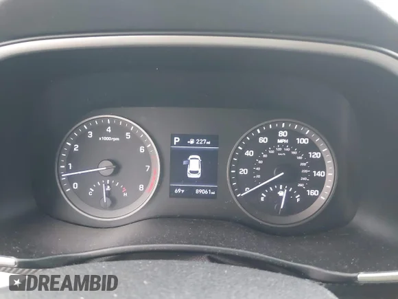 ✅ 2019 Hyundai Tucson SE • VIN: KM8J23A44KU035942 • Lot: 43235615. Wystawiony na IAAI z przebiegiem 89 061 mil. Bezpłatny archiwum sprzedaży aukcyjnych z USA i szczegółowy raport historii pojazdu na DreamBid. Zdjęcie 7.