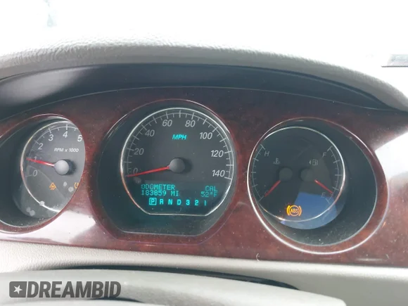 ✅ 2006 Buick Lucerne CXL • VIN: 1G4HD57226U145226 • Lot: 42096637. Wystawiony na IAAI z przebiegiem 183 859 mil. Bezpłatny archiwum sprzedaży aukcyjnych z USA i szczegółowy raport historii pojazdu na DreamBid. Zdjęcie 7.