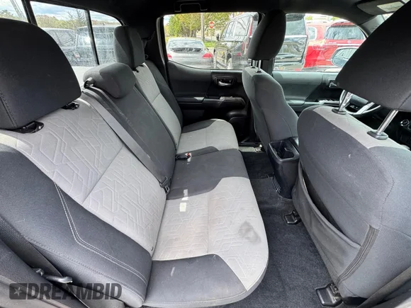 ✅ 2020 Toyota Tacoma TRD Off Road • VIN: 3TMCZ5AN5LM359971 • Lot: 45113136. Wystawiony na IAAI z przebiegiem 237 898 mil. Bezpłatny archiwum sprzedaży aukcyjnych z USA i szczegółowy raport historii pojazdu na DreamBid. Zdjęcie 6.