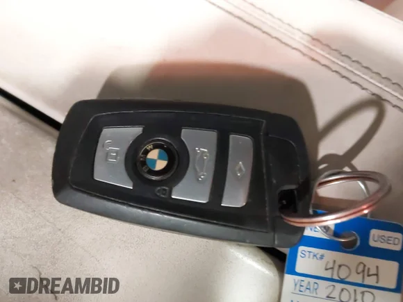 ✅ 2010 BMW 5 Series 550i Gran Turismo • VIN: WBASN4C54AC208324 • Lot: 45002663. Wystawiony na IAAI z przebiegiem 134 378 mil. Bezpłatny archiwum sprzedaży aukcyjnych z USA i szczegółowy raport historii pojazdu na DreamBid. Zdjęcie 11.