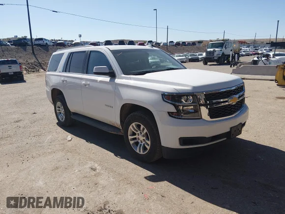 ✅ 2015 Chevrolet Tahoe LS • VIN: 1GNSKAEC9FR673151 • Lot: 45042663. Wystawiony na IAAI z przebiegiem 27 989 mil. Bezpłatny archiwum sprzedaży aukcyjnych z USA i szczegółowy raport historii pojazdu na DreamBid. Zdjęcie 1.