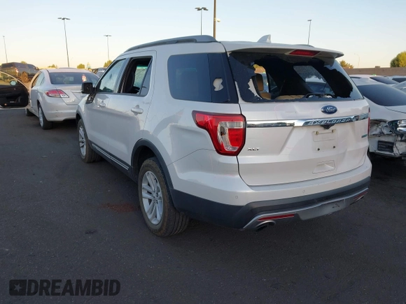 ✅ 2016 Ford Explorer XLT • VIN: 1FM5K7DH7GGB34378 • Lot: 44642005. Wystawiony na IAAI z przebiegiem 122 310 mil. Bezpłatny archiwum sprzedaży aukcyjnych z USA i szczegółowy raport historii pojazdu na DreamBid. Zdjęcie 3.