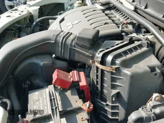 ✅ 2007 Mitsubishi Outlander LS • VIN: JA4MT31XX7Z011755 • Lot: 42458287. Wystawiony na IAAI z przebiegiem 132 988 mil. Bezpłatny archiwum sprzedaży aukcyjnych z USA i szczegółowy raport historii pojazdu na DreamBid. Zdjęcie 13.