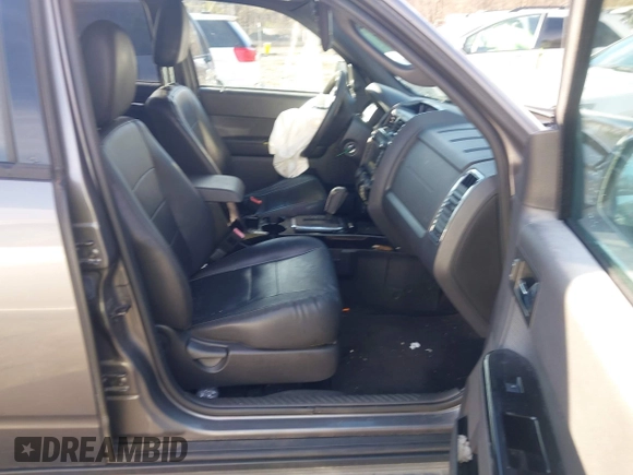 ✅ 2012 Ford Escape Limited • VIN: 1FMCU9EG4CKB25244 • Lot: 44695880. Wystawiony na IAAI z przebiegiem 173 214 mil. Bezpłatny archiwum sprzedaży aukcyjnych z USA i szczegółowy raport historii pojazdu na DreamBid. Zdjęcie 5.