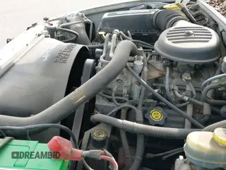 ✅ 1998 Dodge Dakota SLT • VIN: 1B7GG22X8WS677553 • Lot: 41854961. Wystawiony na IAAI z przebiegiem 167 917 mil. Bezpłatny archiwum sprzedaży aukcyjnych z USA i szczegółowy raport historii pojazdu na DreamBid. Zdjęcie 12.