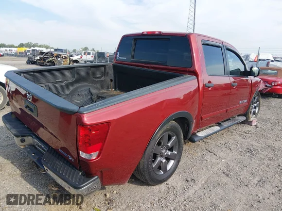 ✅ 2015 Nissan Titan SV • VIN: 1N6BA0ED8FN506363 • Lot: 45132244. Wystawiony na IAAI z przebiegiem 167 720 mil. Bezpłatny archiwum sprzedaży aukcyjnych z USA i szczegółowy raport historii pojazdu na DreamBid. Zdjęcie 4.