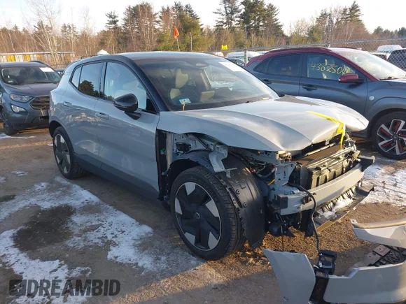 ✅ 2025 Volvo Ex30 Ultra • VIN: YV4EK3ZL9SS135223 • Lot: 43862361. Wystawiony na IAAI z przebiegiem 10 366 mil. Bezpłatny archiwum sprzedaży aukcyjnych z USA i szczegółowy raport historii pojazdu na DreamBid. Zdjęcie 1.