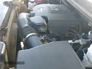 ✅ 2014 Nissan Titan SV • VIN: 1N6AA0EC8EN501679 • Lot: 42823279. Wystawiony na IAAI z przebiegiem 135 111 mil. Bezpłatny archiwum sprzedaży aukcyjnych z USA i szczegółowy raport historii pojazdu na DreamBid. Zdjęcie 21.