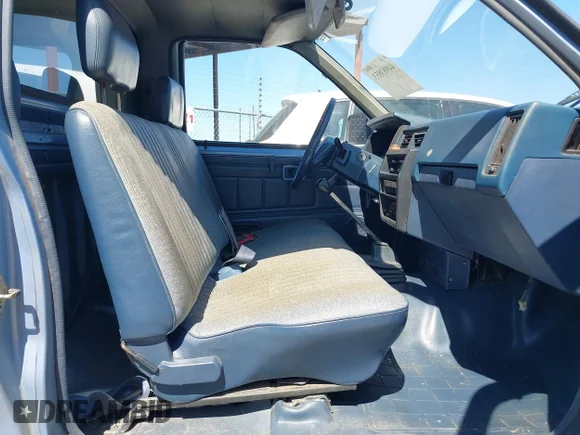 ✅ 1987 Nissan Hardbody E • VIN: JN6ND11S5HW028642 • Лот: 44983853. Опубликован ранее на IAAI с пробегом 167 655 миль. Бесплатный доступ к архиву аукционных продаж из США и подробный отчёт об истории автомобиля на DreamBid. Изображение 5.