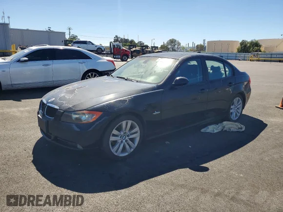 ✅ 2007 BMW 3 Series 328i • VIN: WBAVA33567KX78200 • Lot: 47324446. Wystawiony na Copart z przebiegiem 72 080 mil. Bezpłatny archiwum sprzedaży aukcyjnych z USA i szczegółowy raport historii pojazdu na DreamBid. Zdjęcie 1.
